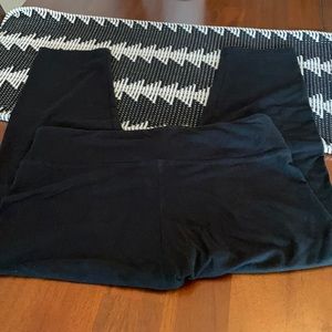 Victoria’s Secret Capri sport leggings